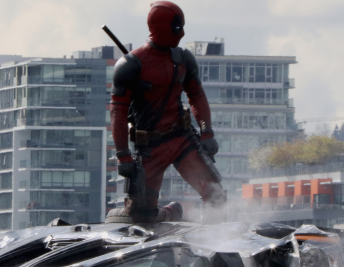 DEADPOOL – 11 New Pictures of Ryan Reynolds in costume on set. 